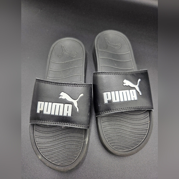 KIDS PUMA COOL CAT DRIP BX PS SLIDES BLACK/WHITE SIZE 3C - Picture 1 of 4
